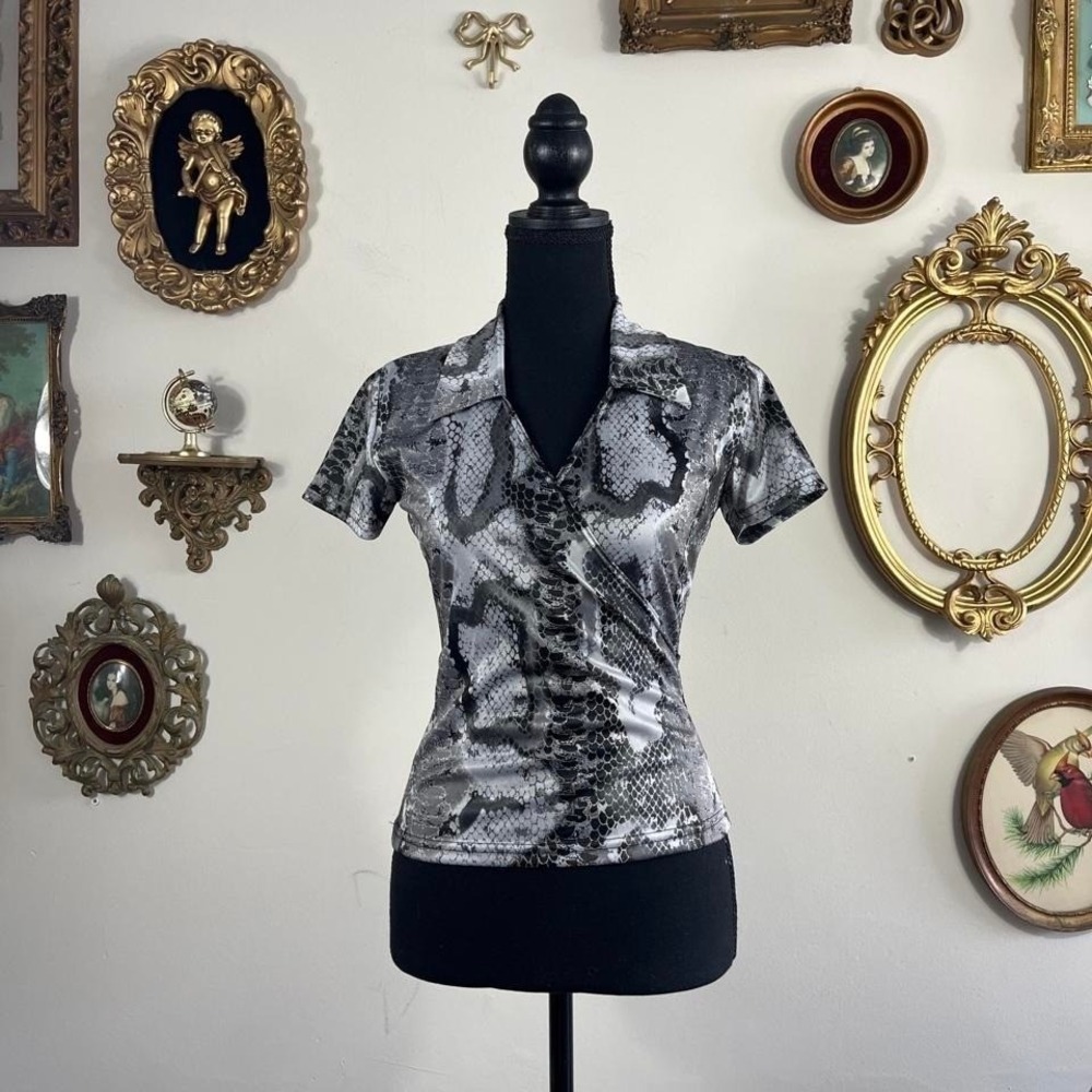 Cheryl Creations Snakeskin Print Wrap Top Size M Grey Faux Silk Short Sleeve